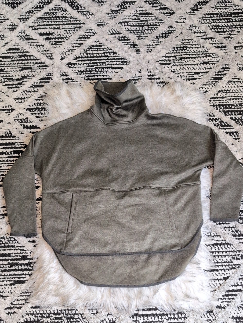 The North Face Oversized Turtleneck Poncho Size XS
